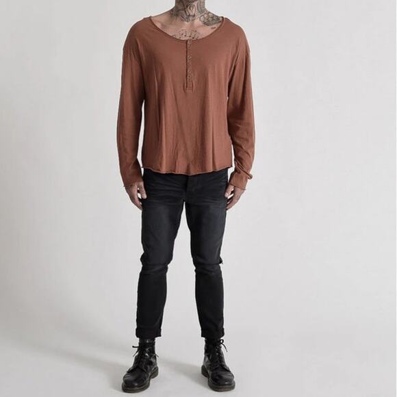 ONE TEASPOON Mens Mr Valentine Long Sleeve Camel Color Tee Shirt NWT Size Medium - Picture 1 of 11